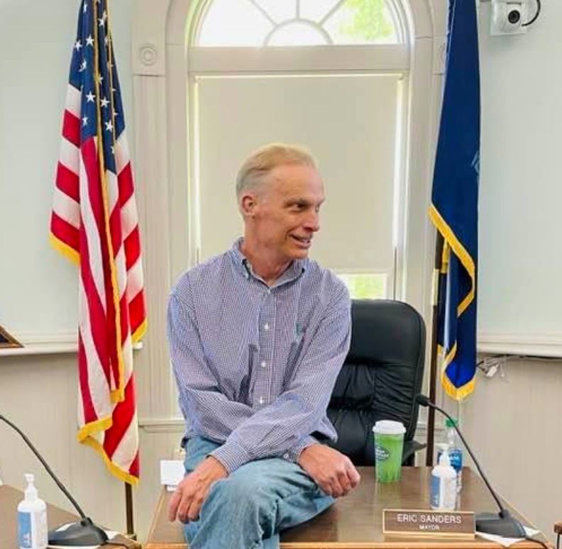 Photo of Eric Sanders 